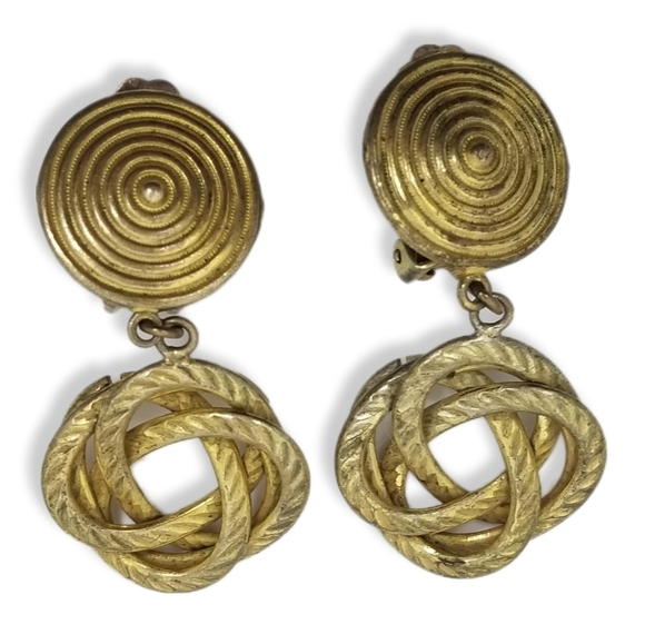 MIRIAM HASKELL 1980s GOLDTONED SPIRAL DESIGN & ORNATE KNOT DROP CLIP ON EARRINGS - Picture 3 of 7